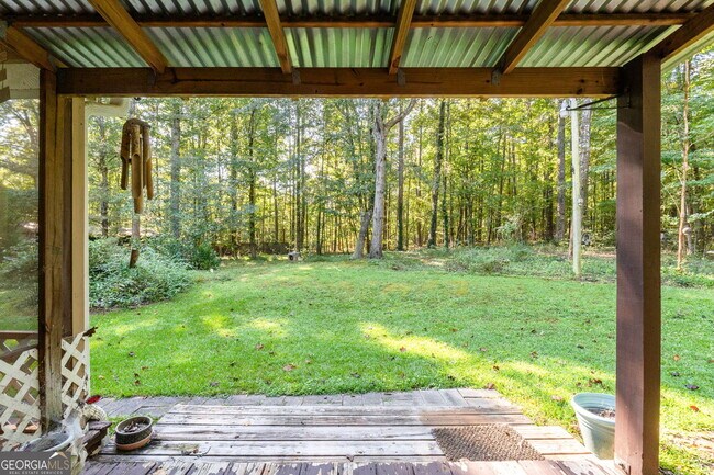 Building Photo - 127 Circle H Dr