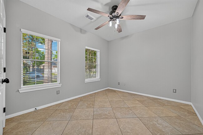 Building Photo - 18407 Maple Mill Dr