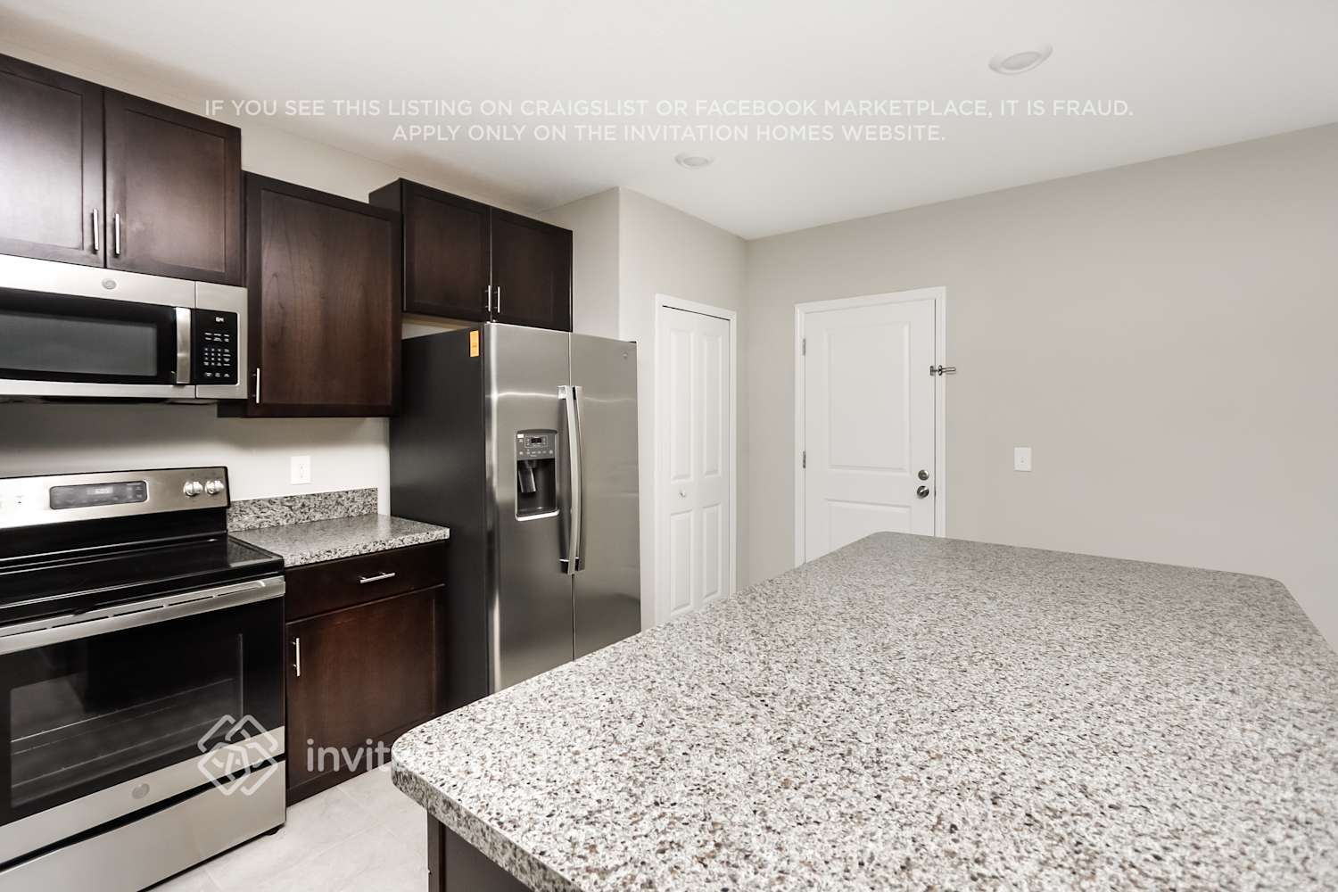Building Photo - 1416 Flower Dust Dr