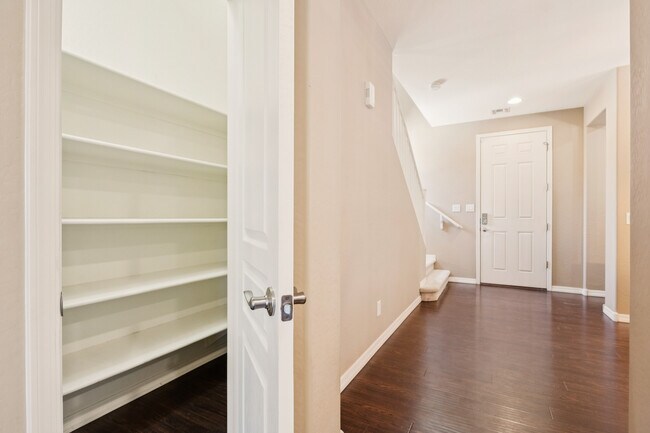 Building Photo - 4127 E Thunderheart Trail