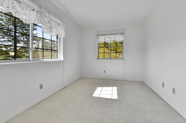 Building Photo - 31819 Rocky Village Dr