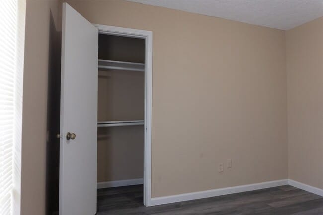 Building Photo - 8643 Causeway Dr