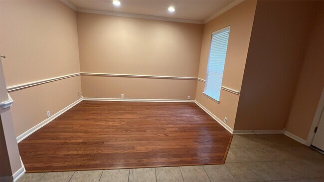 Building Photo - 506 Cypress Vista
