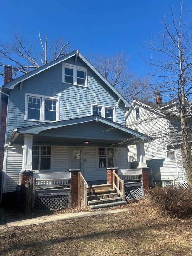 Primary Photo - Cleveland Heights 4 bedroom single