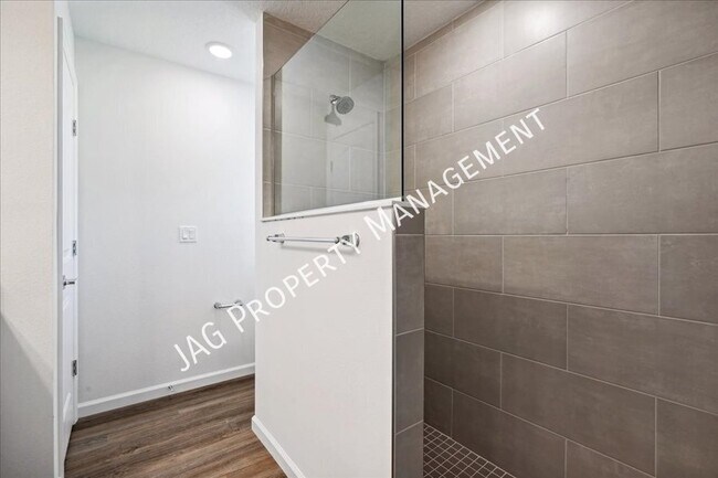 Building Photo - 174 Underwood Trl