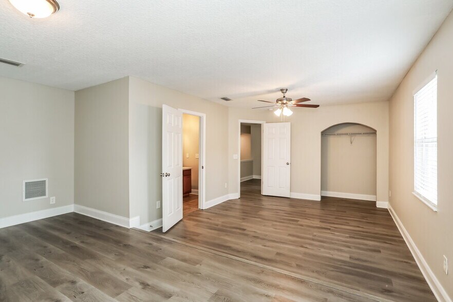 Building Photo - 7730 Allspice Cir W