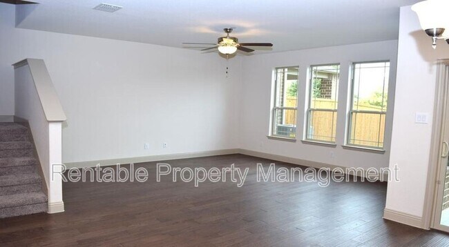 Building Photo - 1247 Wiltshire Dr