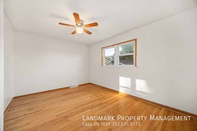 Building Photo - 8206 McVicker Ave