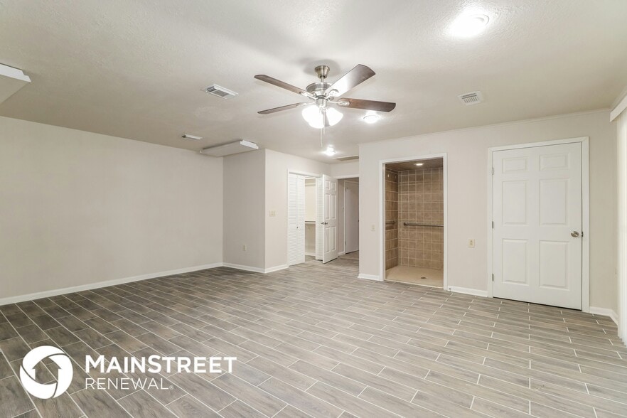 Building Photo - 2127 Round Wind Trail