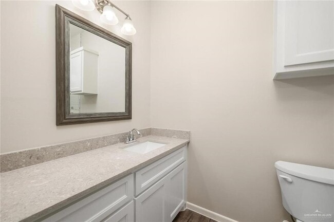 Building Photo - 1415 Petri Dr