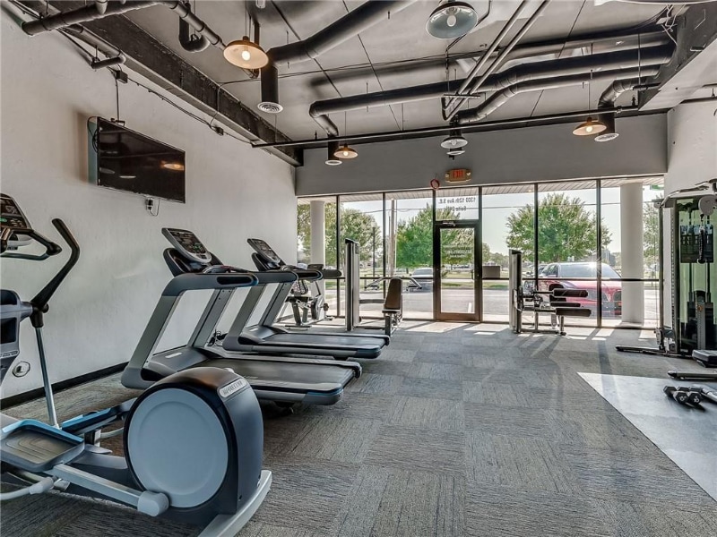 Building Photo - 1320 12th Ave SE