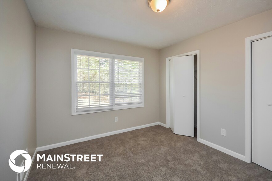 Building Photo - 6950 Carleen Ct