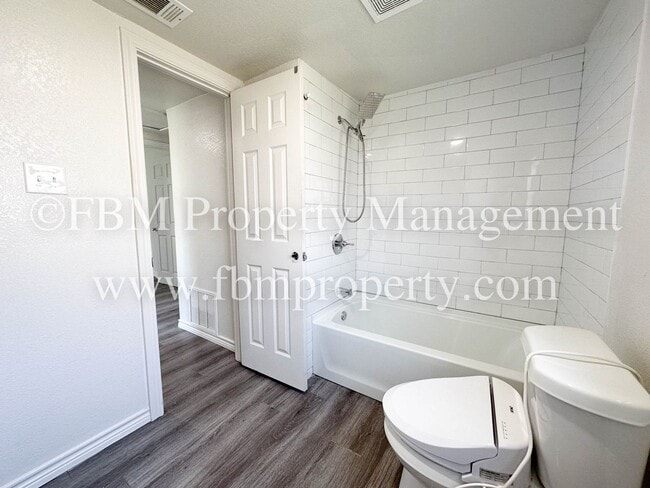 Building Photo - 203 Ave B
