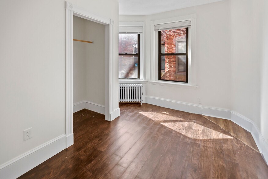 Building Photo - 866 Huntington Ave