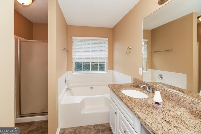 Building Photo - 2051 Registry Ct