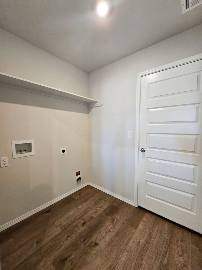 Building Photo - New Construction 3 bedroom Home in Shawnee