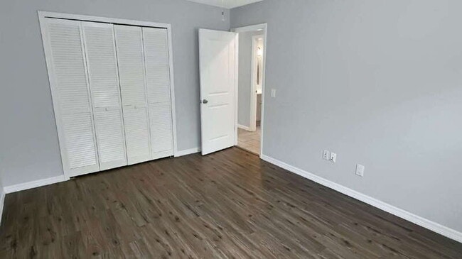Building Photo - 2963 Moore Dr