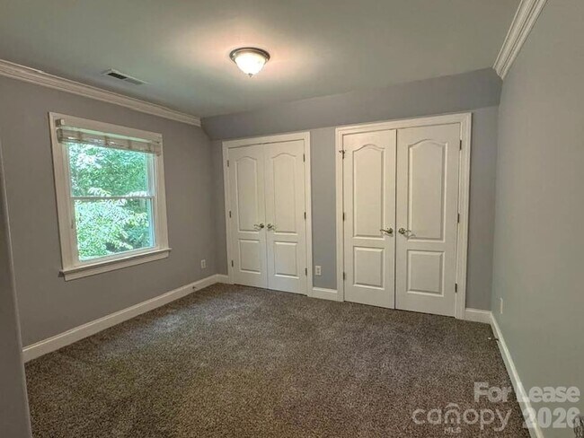 Building Photo - 6629 Tuskan Dr