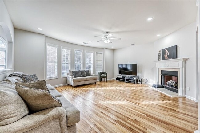 Building Photo - 2934 Wintercrest Dr