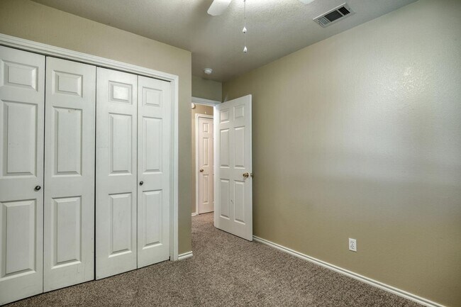 Building Photo - 8102 Willet Trail