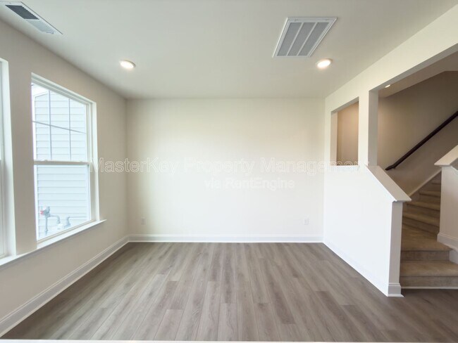 Building Photo - 74 Bloodroot St