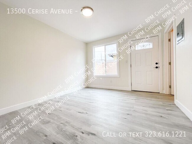 Building Photo - 13500 Cerise Ave