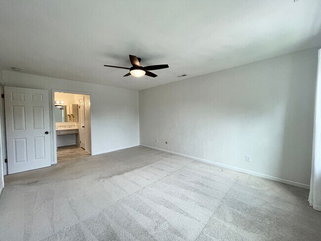 Building Photo - Available NOW! A 4-6 Bedroom Home! Attache...