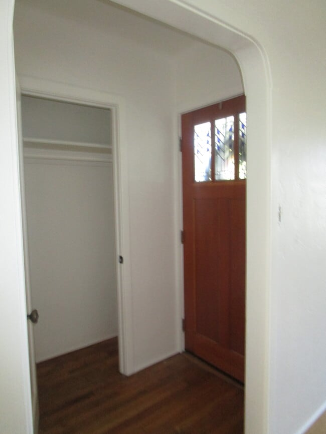Building Photo - 4810 Crystal St