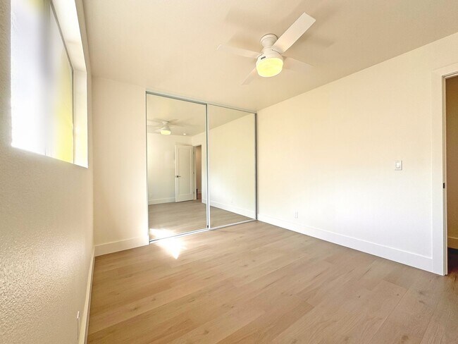 Building Photo - Residential Apartment near Downtown Fullerton