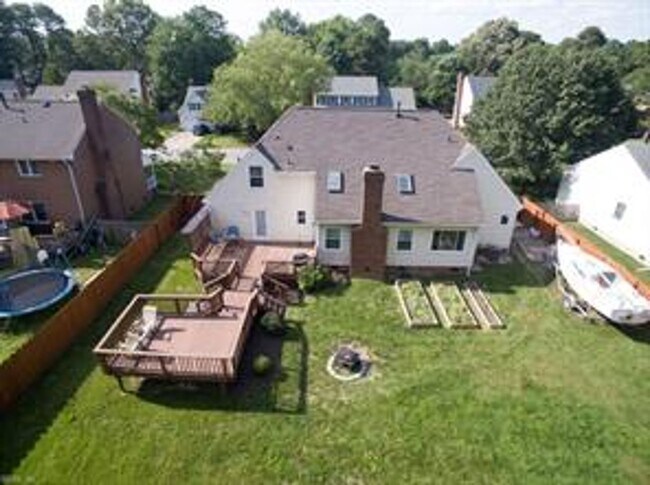Building Photo - Gorgeous 4 bed, 3 bath in Great Bridge!