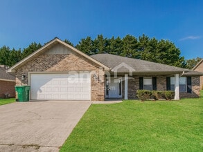 Building Photo - 1245 Edinburgh Dr