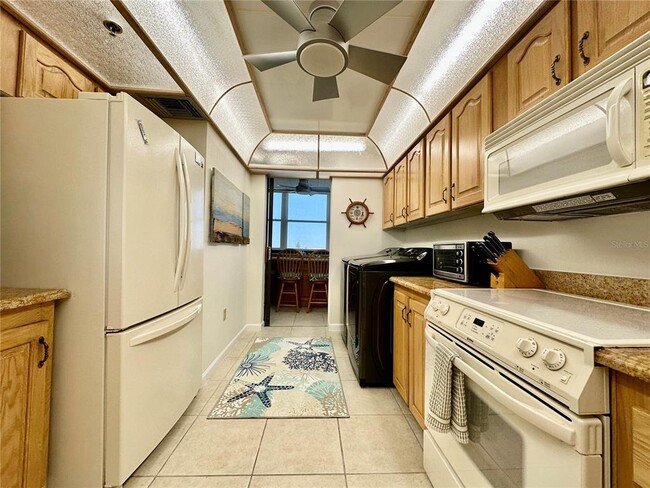 Building Photo - 15462 Gulf Blvd