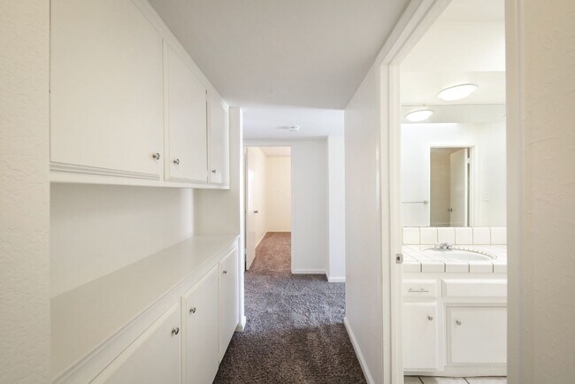 Building Photo - 7001 Altaville Ln