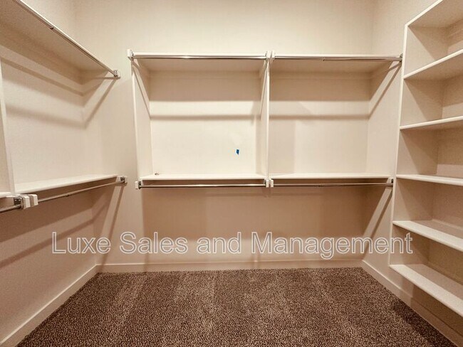 Building Photo - 8229 NW 163rd Ter