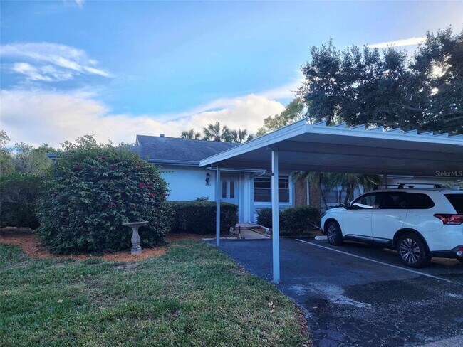 Building Photo - 1102 Halton Ct