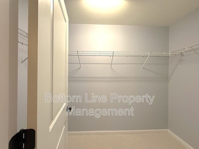 Building Photo - 13450 Savannah Point Dr