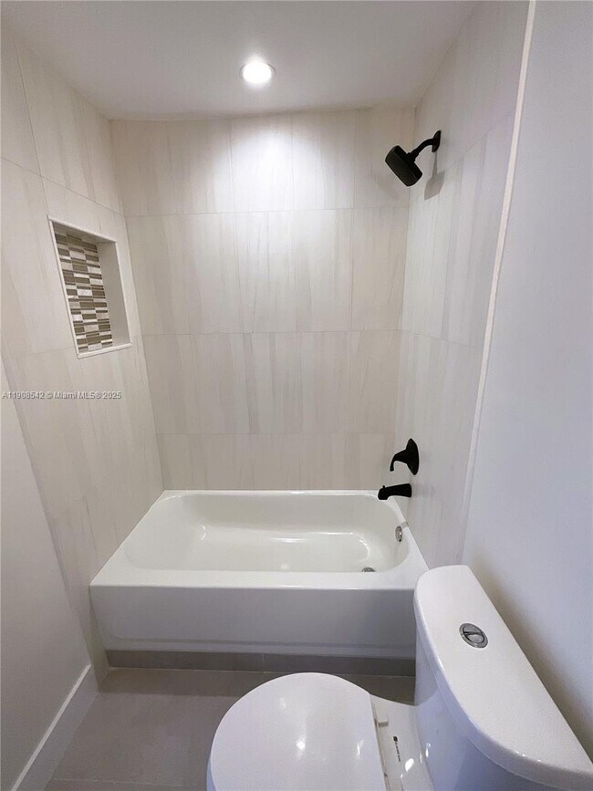 Building Photo - 7133 SW 115th Pl