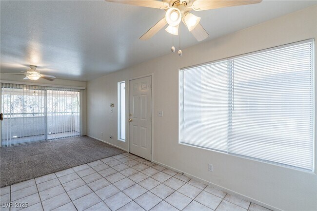 Building Photo - 3061 Key Largo Dr