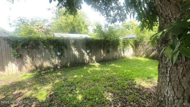Building Photo - 3313 Myra St