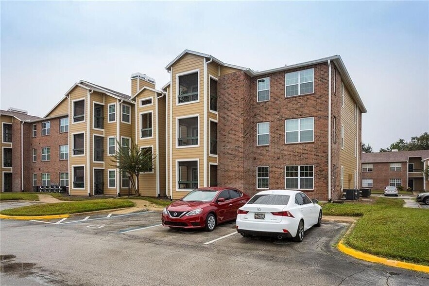 Building Photo - 5600 Devonbriar Way