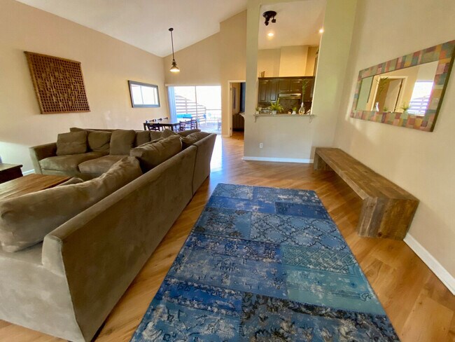 Building Photo - 14811 Great Willow Dr