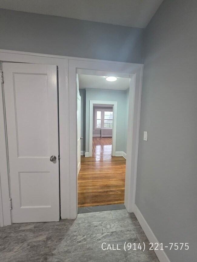 Building Photo - 30 Cliff St