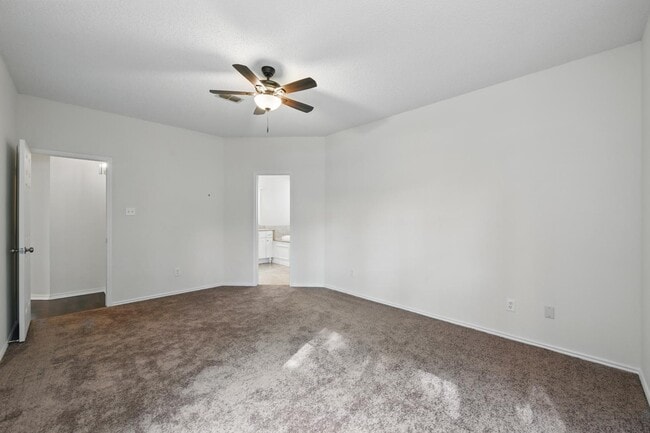 Building Photo - 2521 Timber Ridge Ln