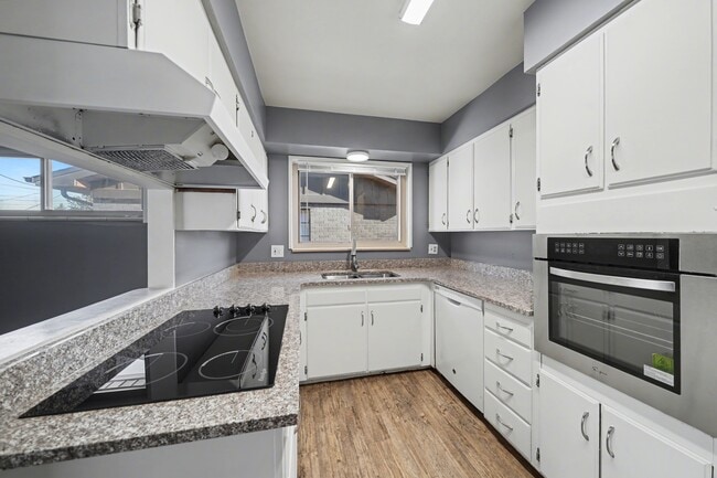 Building Photo - 6235 E Mexico Ave