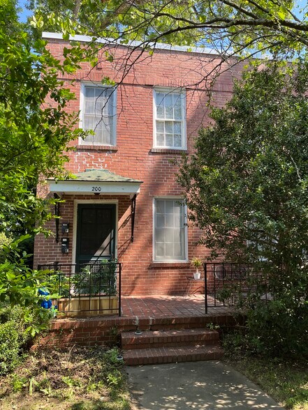 Building Photo - 200 E Montgomery St