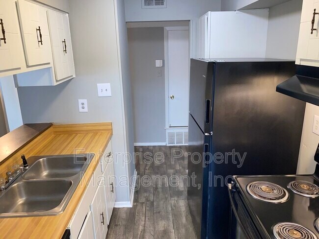 Building Photo - 2769 Sonora Dr