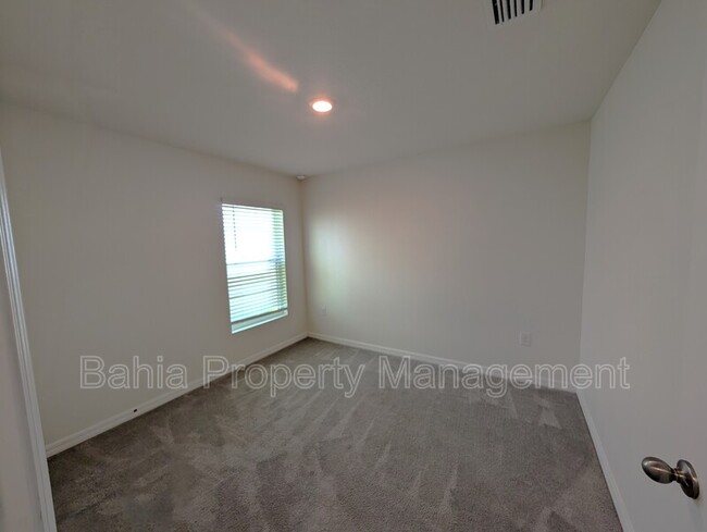 Building Photo - 16887 Delia St