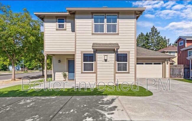 Building Photo - 2455 Prairie Ln