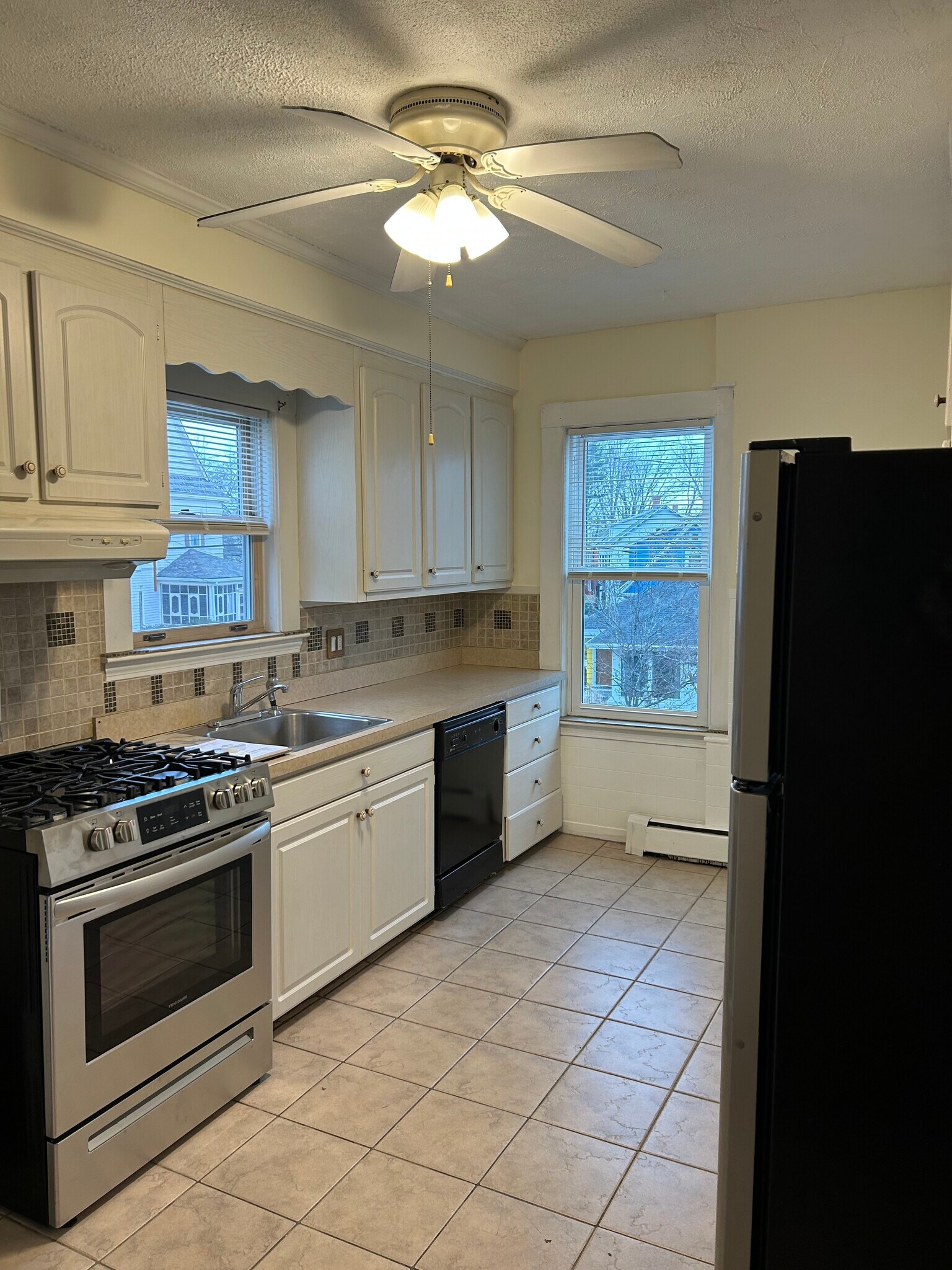 Building Photo - 25 Baltimore St