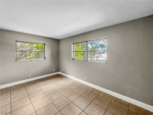 Building Photo - 7300 Barragan Rd